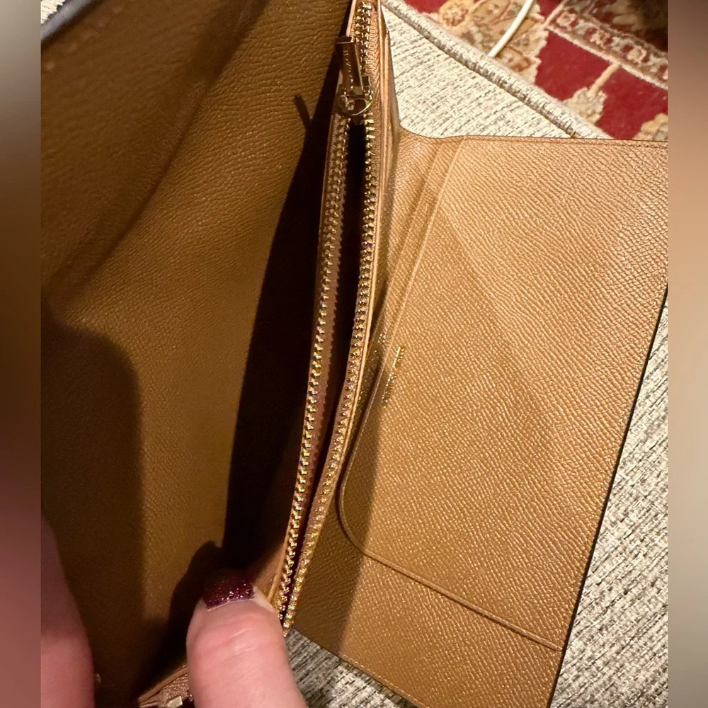 Coach Chartreuse Pebbled Leather Envelope Wristlet Wallet Gold Hardware BNNU